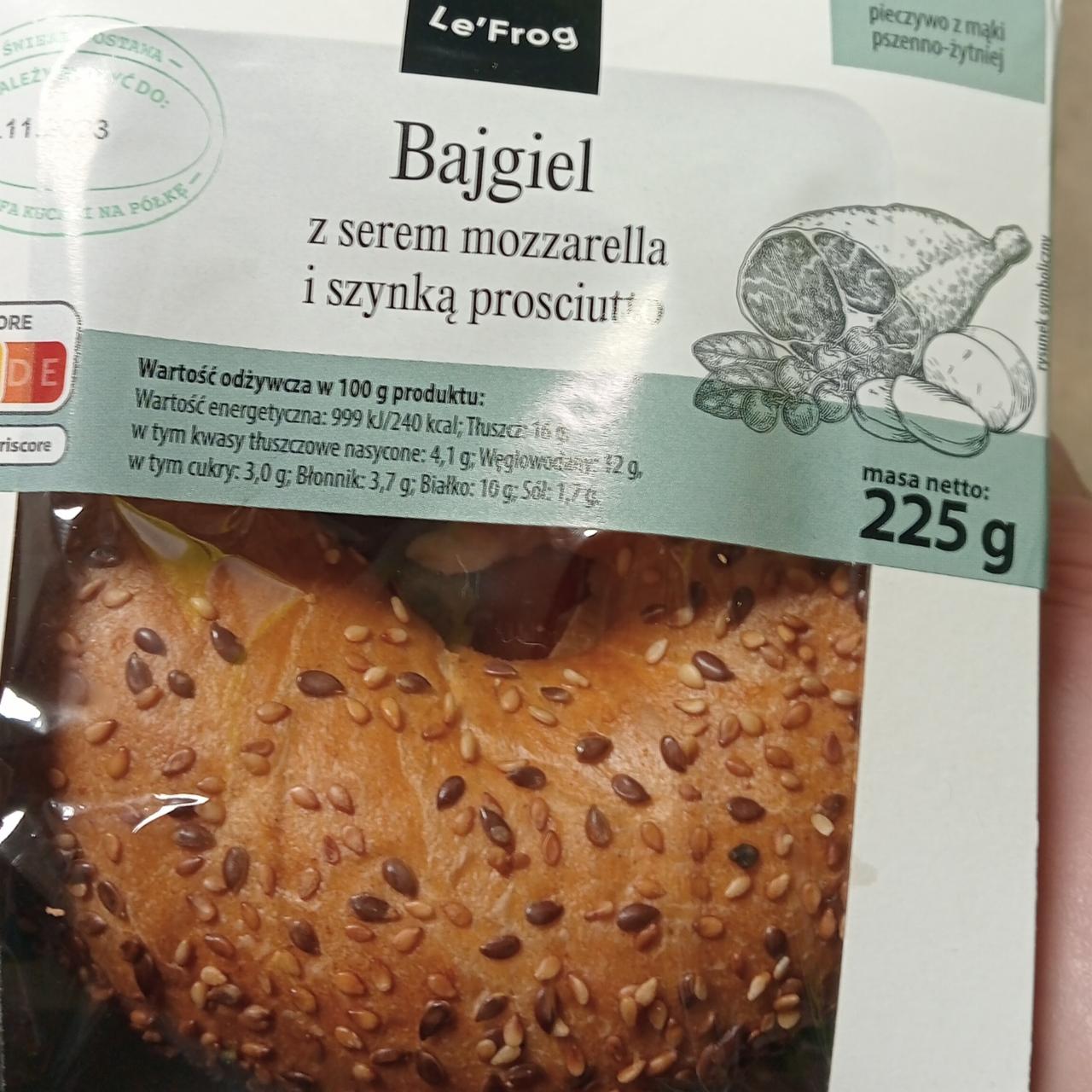 Zdjęcia - Bajgiel z serem mozzarella i szynką prosciutto Le'frog