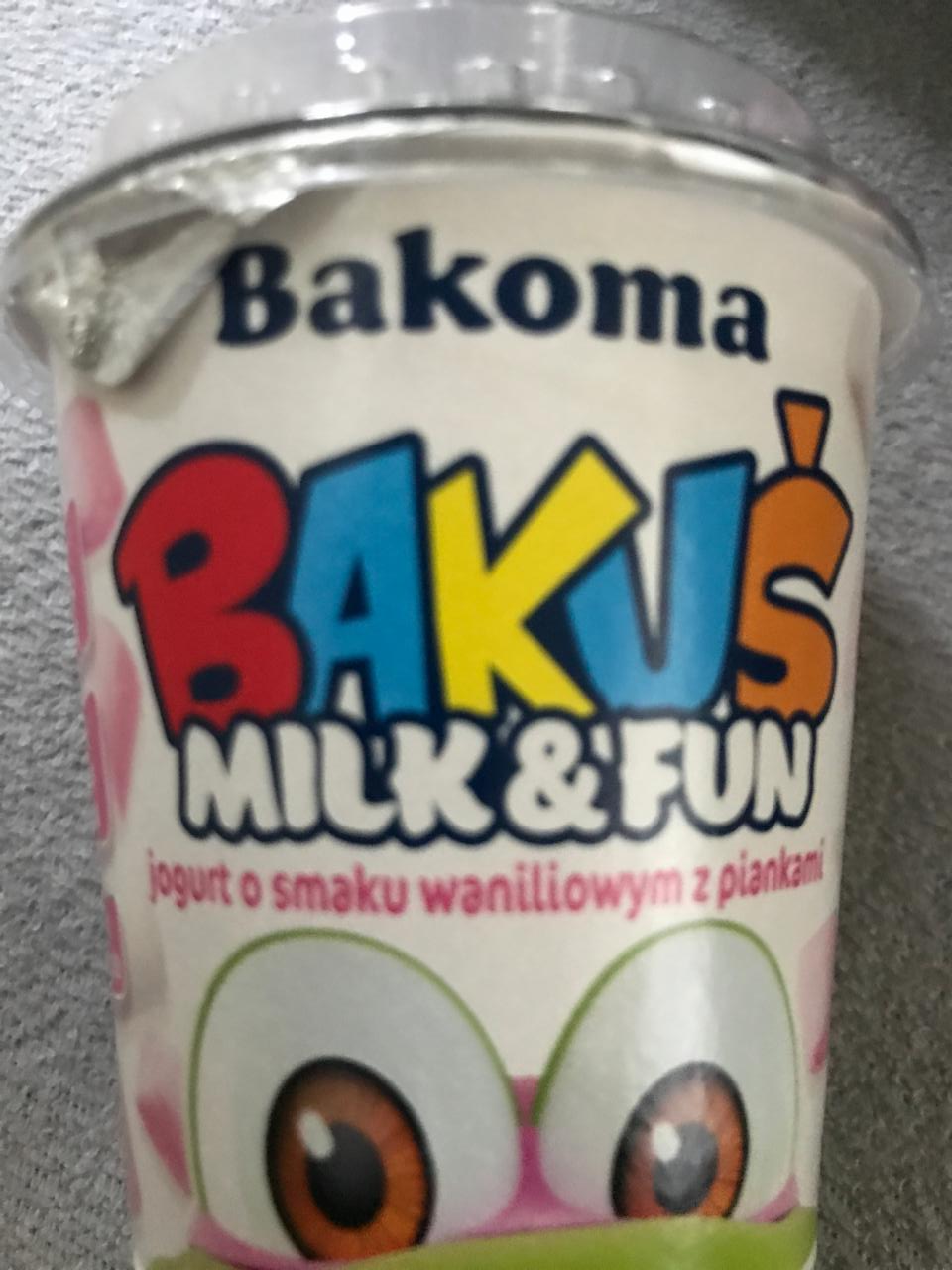 Zdjęcia - Bakoma Bakuś Milk & Fun Jogurt o smaku waniliowym z piankami 128 g