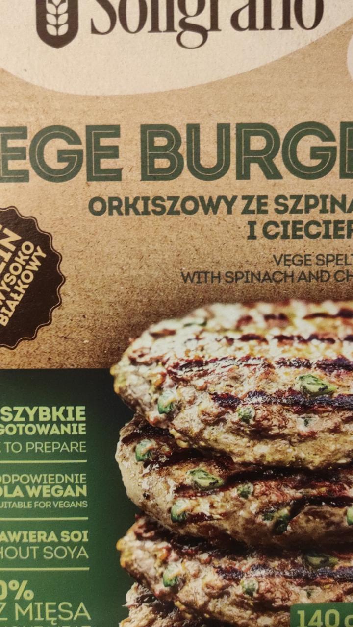 Zdjęcia - Vege Burger Orkiszowy ze szpinakiem i ciecierzycą Soligrano