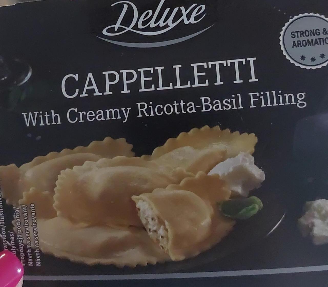 Zdjęcia - cappelletti with creamy ricotta basil filling Deluxe