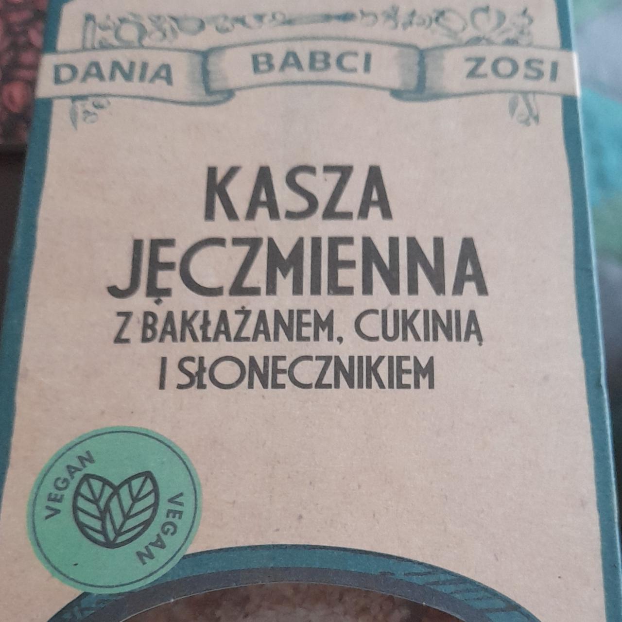 Zdjęcia - Kasza jęczmienna z bakłażanem, cukinią i słonecznikiem Dania babci zosi