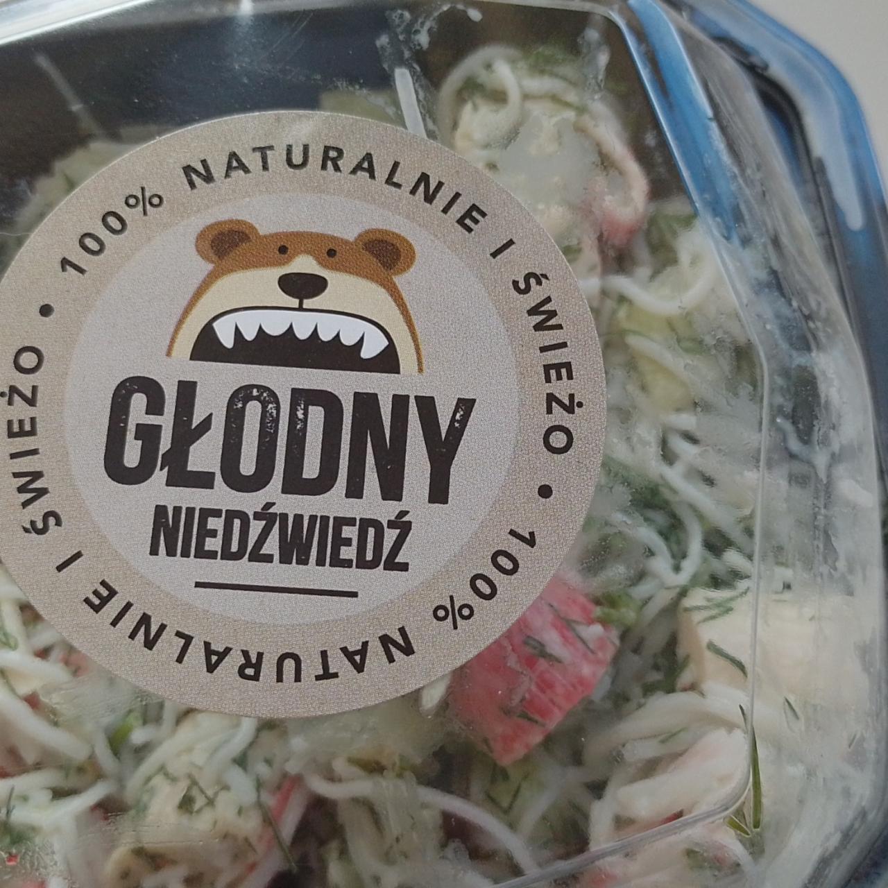 Zdjęcia - Sałatka z surimi, makaronem sojowym, ogórkiem i koperkiem Głodny Niedźwiedź