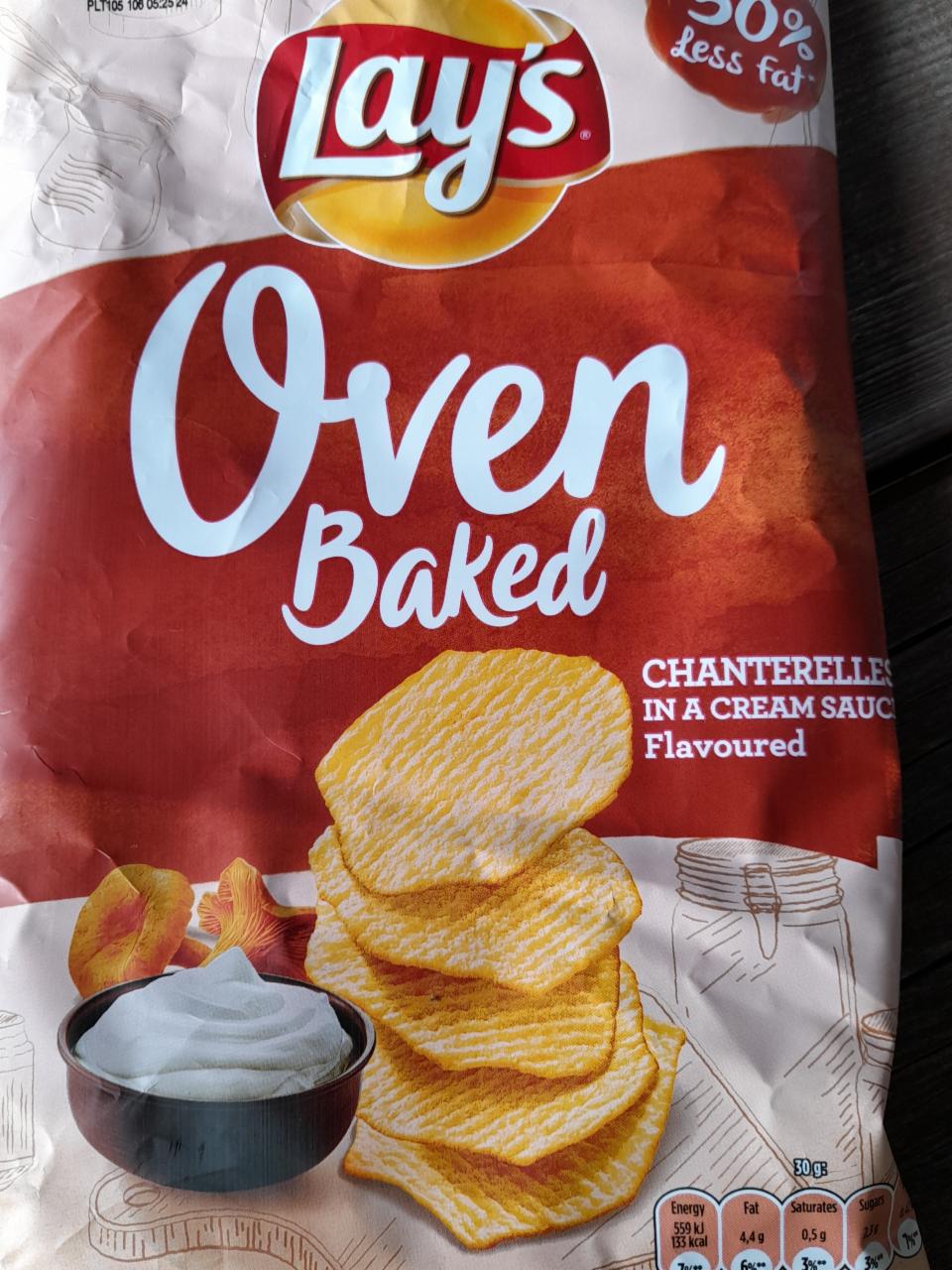 Zdjęcia - Lay's Oven Baked Pieczone formowane chipsy ziemniaczane o smaku kurek w śmietanowym sosie 125 g