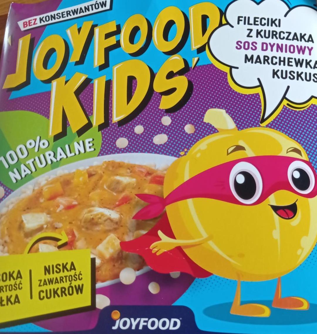 Zdjęcia - Fileciki z kurczaka sos dyniowy marchewka kuskus Joyfoods Kid's