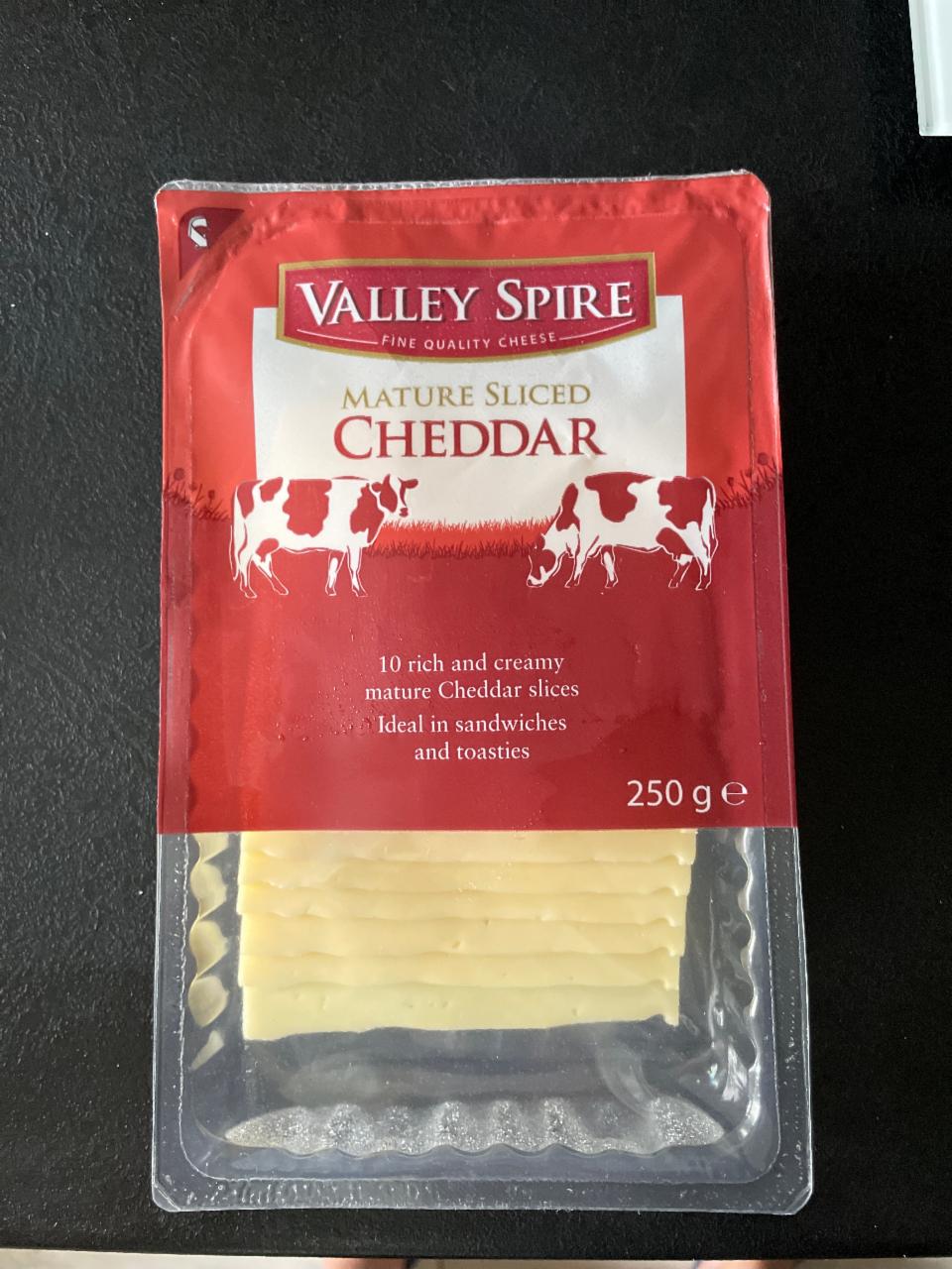 Zdjęcia - Ser Cheddar Valley Spire