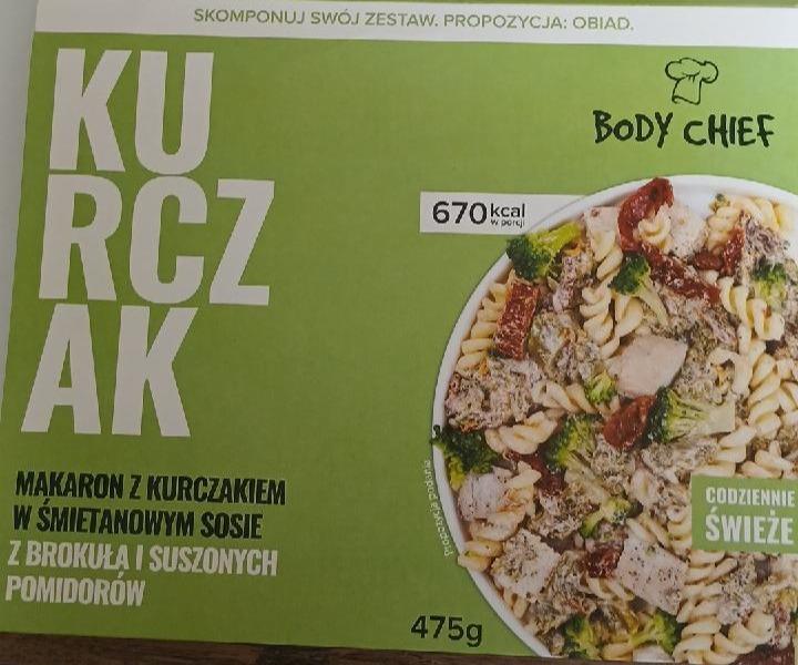 Zdjęcia - Makaron z kurczakiem w śmietanowym sosie z brokuła i suszonych pomidorów Body chief