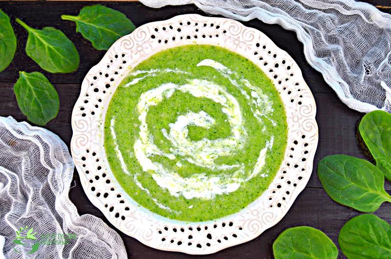 Lekka zupa krem z zielonych warzyw